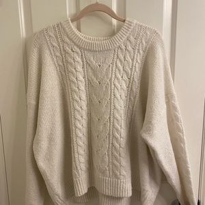 OLD NAVY CABLE KNITTED SWEATER